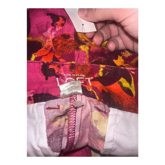 Ann Taylor LOFT Pink Floral Original Flat Front Casual Shorts, Size 10 - Picture 7 of 8
